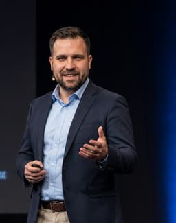 Simon Schwer
